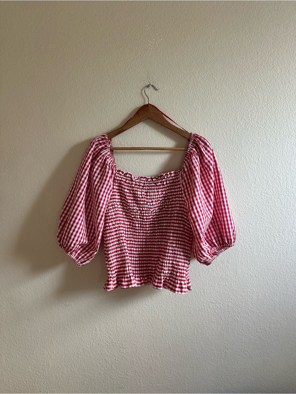 cottagecore red & white gingham puffy sleeves top